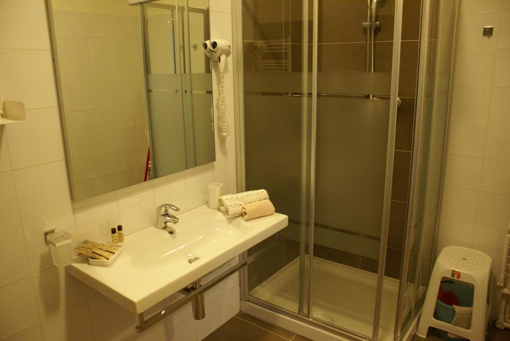 Riviera Palace Residence โลอาโน ภายนอก รูปภาพ