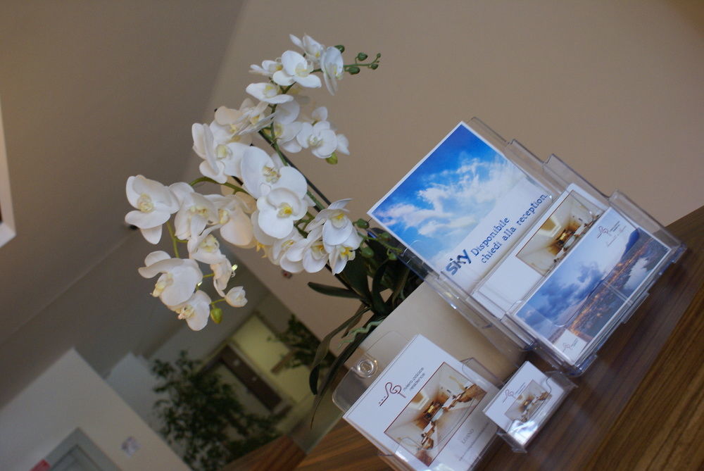 Riviera Palace Residence โลอาโน ภายนอก รูปภาพ