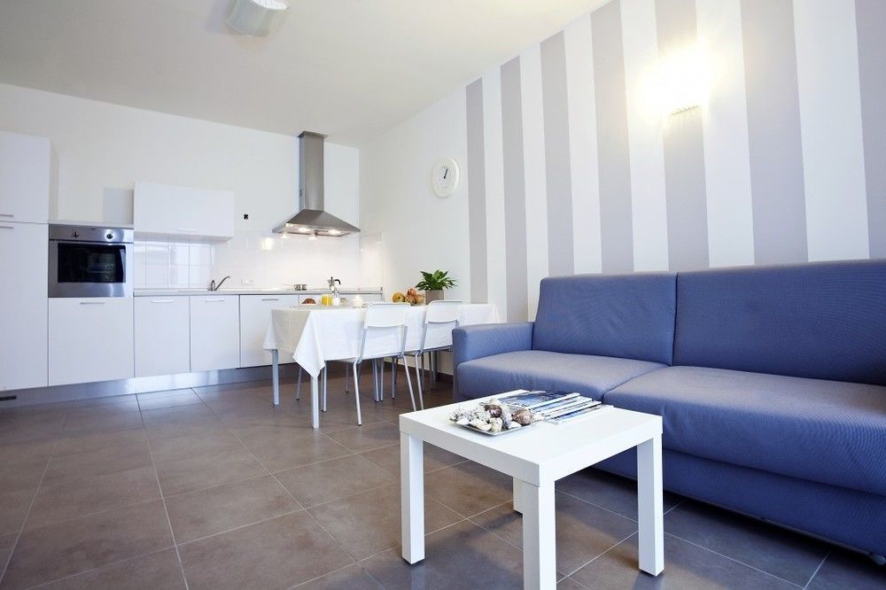 Riviera Palace Residence โลอาโน ภายนอก รูปภาพ
